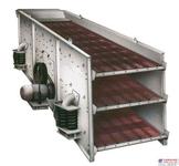 　新鄉(xiāng)市三鑫電機(jī)制造有限公司是一家專業(yè)設(shè)計(jì)、開發(fā)電機(jī)的公司。公司鑄造、機(jī)加工、設(shè)計(jì)、開發(fā)及生產(chǎn)各類特種電動(dòng)機(jī)于一體，具有雄厚的產(chǎn)品開發(fā)能力，擁有先進(jìn)的生產(chǎn)和檢測(cè)設(shè)備，已全面通過(guò)最新版ISO9001：2000國(guó)際質(zhì)量管理體系認(rèn)證。公司主要生產(chǎn)YZS、YZU系列振動(dòng)源三相異步電動(dòng)機(jī)及派生系列YZVP系列振動(dòng)電機(jī)、YZO系列振動(dòng)電機(jī)、JZO振動(dòng)電機(jī)、Y系列電機(jī)和YCT電磁調(diào)速電機(jī)等系列產(chǎn)品及工業(yè)氣泵打碼